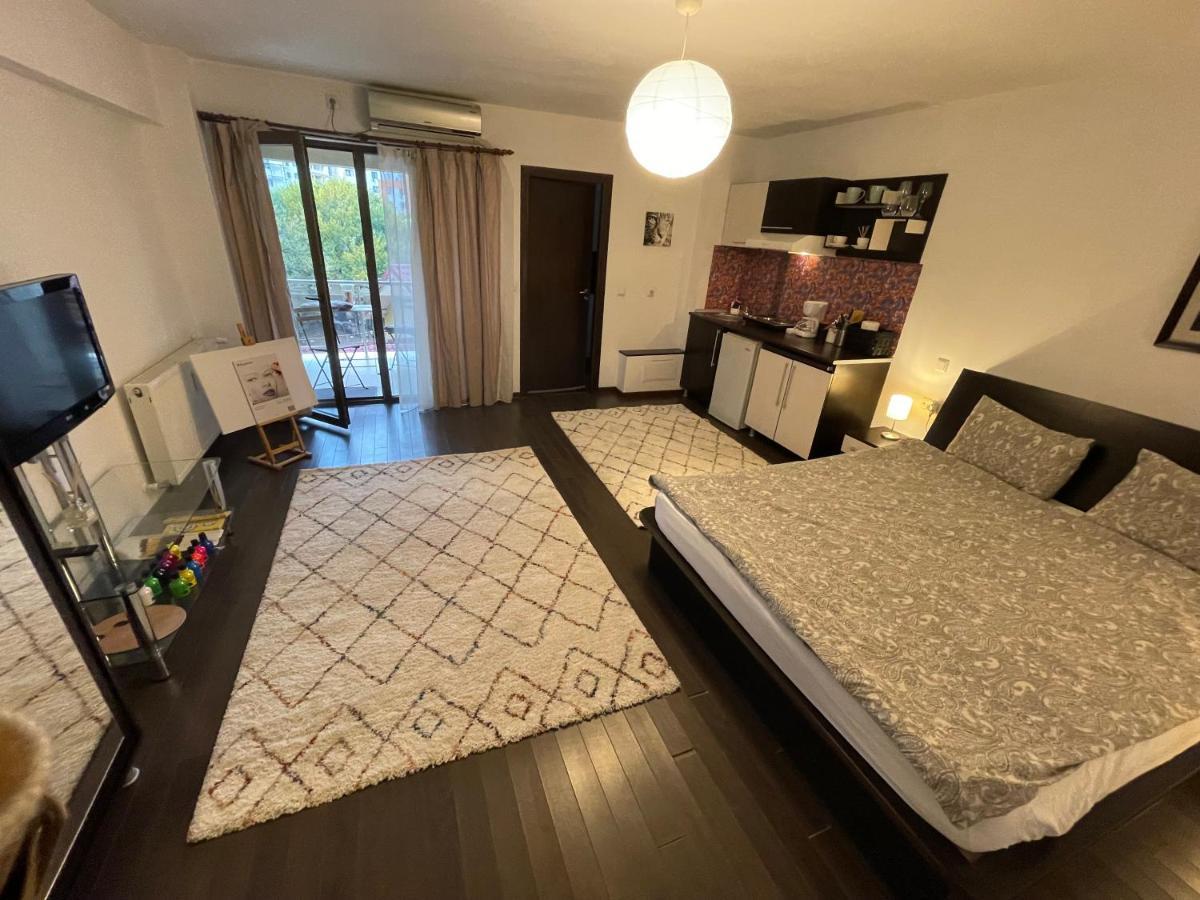 L'Atelier - Relax And Enjoy Your Stay Iasi Esterno foto